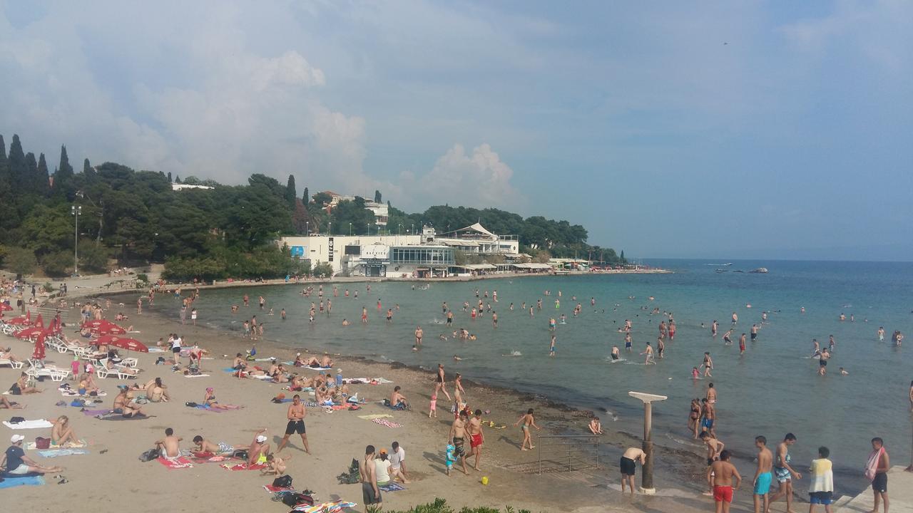 Nina, Apartment In City Centre Split Bagian luar foto