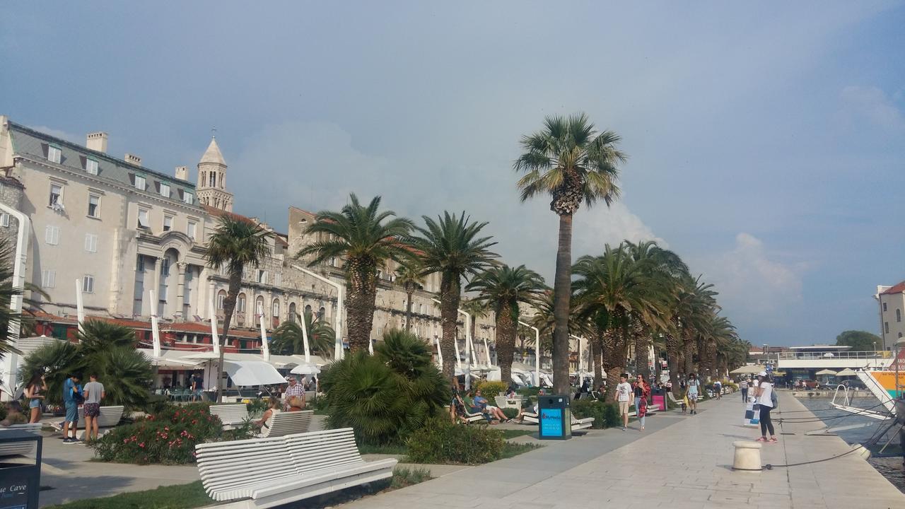 Nina, Apartment In City Centre Split Bagian luar foto